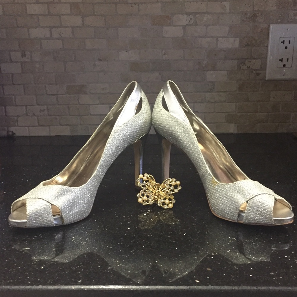 Alfani Silver open toe heels Size 8